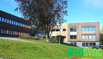 Holla 10-årige skole - Ulefoss