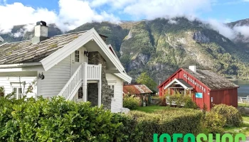 Merete Rein Kunstglass - Aurland