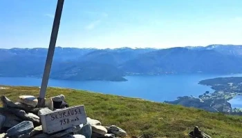 Skyrausa/Slåttenuten - Tørvikbygd