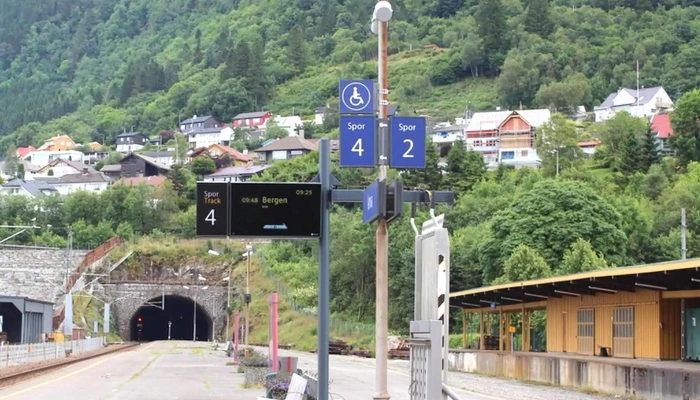 Arna Stasjon -  Jernbanestasjon - Indre Arna