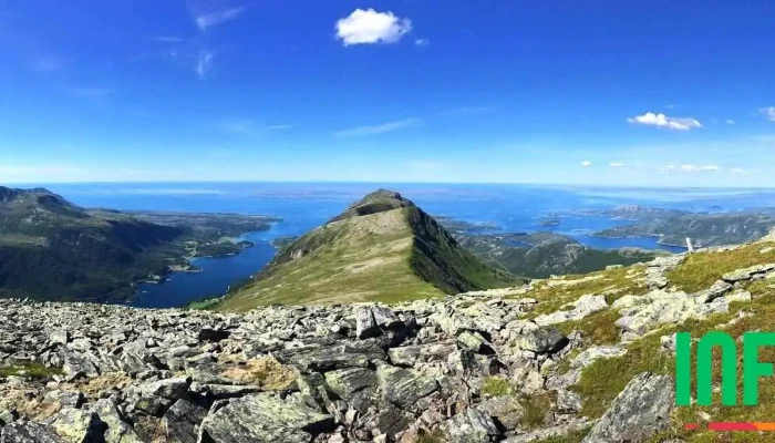Aure Hytte og Eiendomservice As - Tustna