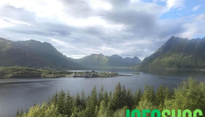Austnesfjorden rasteplass - Svolvær