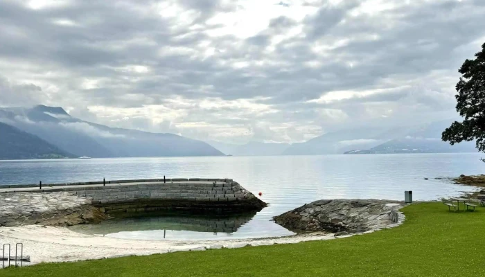Balestrand Badeplass -  Kommentarer - Balestrand