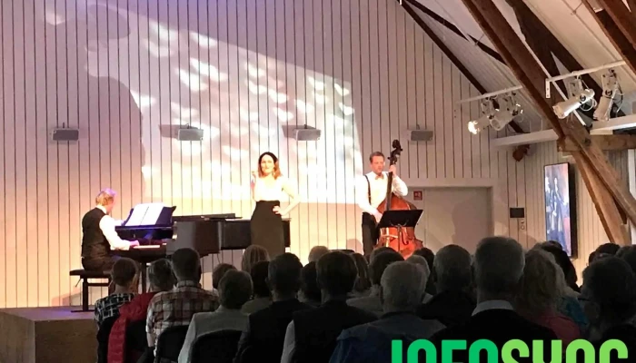 Baroniet Rosendal Avlsgard Fruehus Fra Eieren - Rosendal