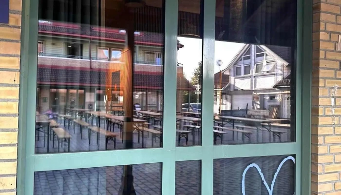 Bla Kors Mulighetenes Hus Fra Eieren - Vennesla