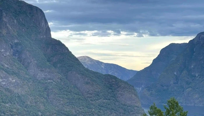 Dagsturhytta Vinjaasenhytta   Aurland Hvor - Aurland