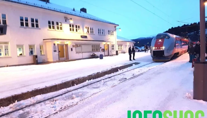 Dombas Jernbanetog - Dombås