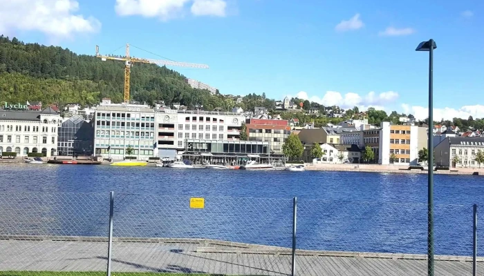 Drammen Busstasjon -  Anmeldelser - Drammen