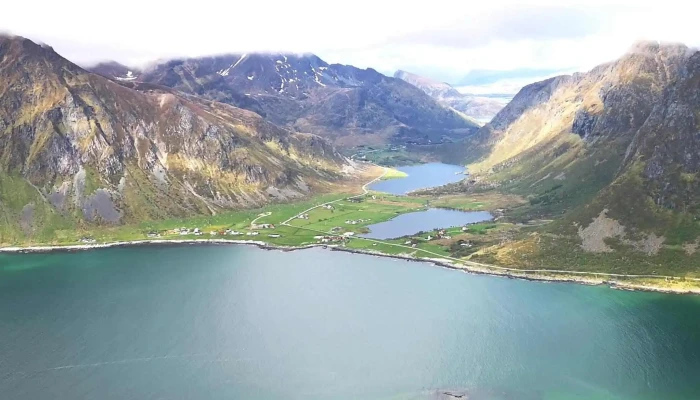 Flakstadtind -  Hvordan Komme Dit - Ramberg