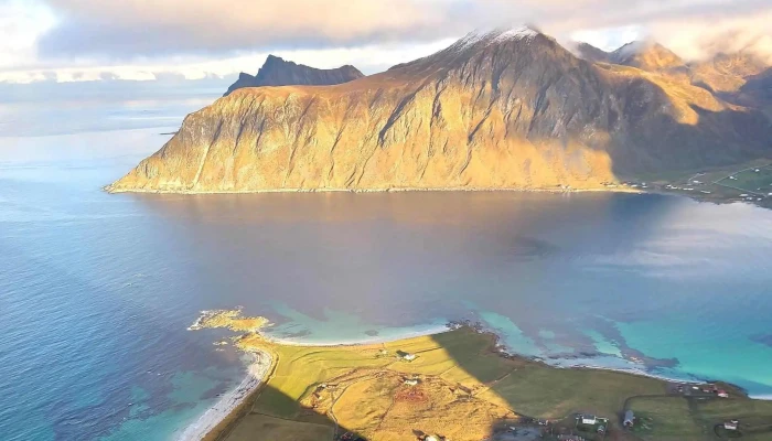 Flakstadtind -  Instagram - Ramberg