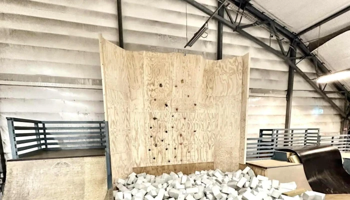 Flipside Skatepark -  Telefon - Vanse