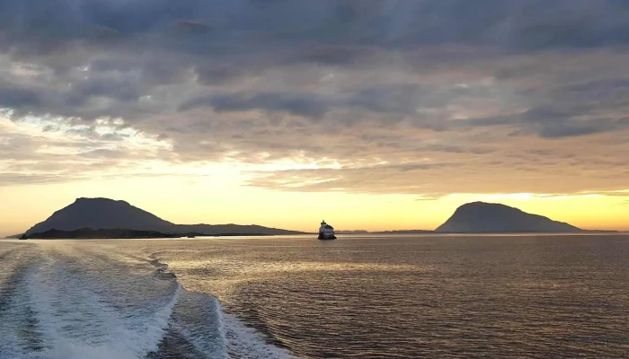 Floro Skyssbat As Fergeselskap - Florø