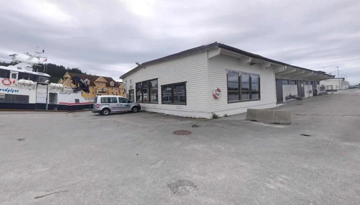 Floro Skyssbat As Street View 360deg - Florø