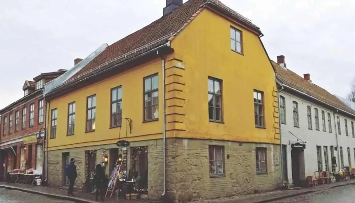 Frontkom -  Fra Eieren - Gamle Fredrikstad