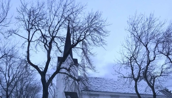 Gjemnes Kirke -  Hvor - Gjemnes