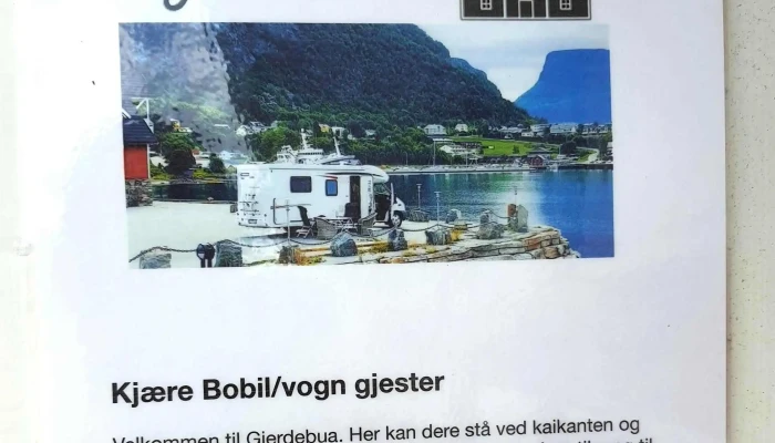Gjerdebua -  Bilder - Midsund
