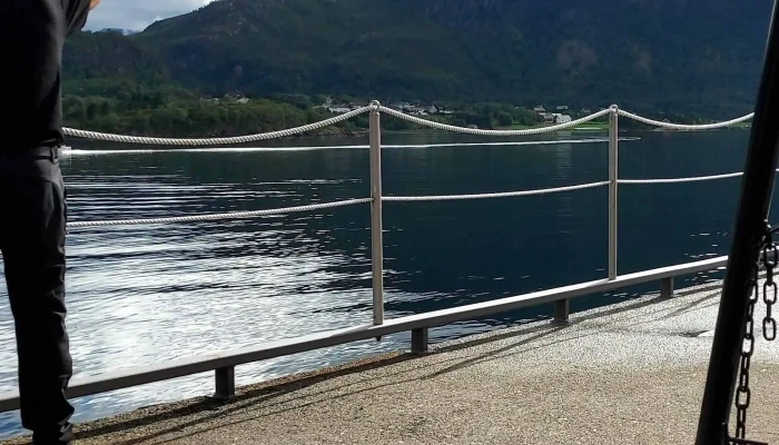 Gjerdebua -  Bobilpark - Midsund