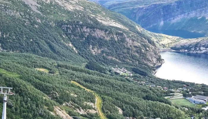 Glomfjord Alpinsenter -  Rabatter - Meløy