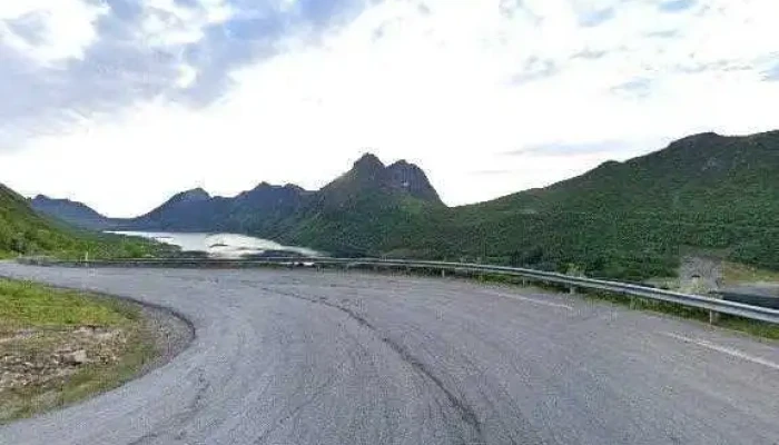 Gryllefjord Observasjonskurve -  Street View 360deg - Gryllefjord
