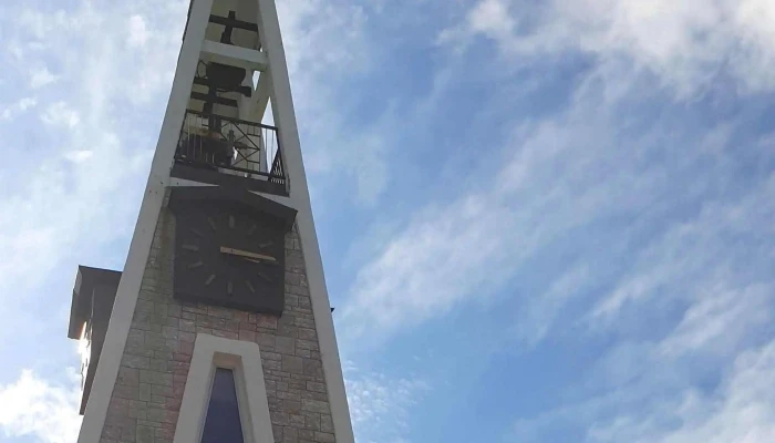 Hammerfest Kirke -  Rabatter - Hammerfest