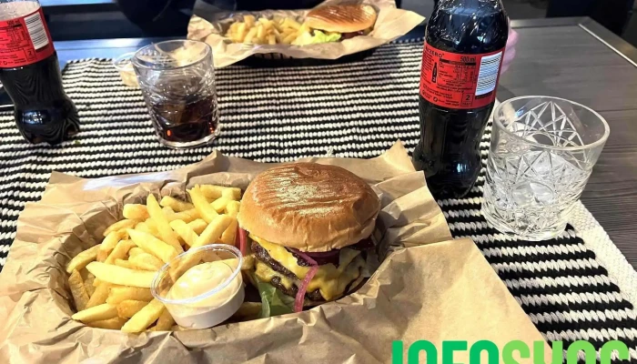 Hollvin Restaurang Bar Mat Og Drikke - Hemsedal