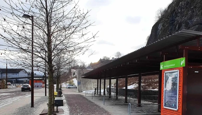 Holmestrand Stasjon -  Jernbanestasjon - Holmestrand