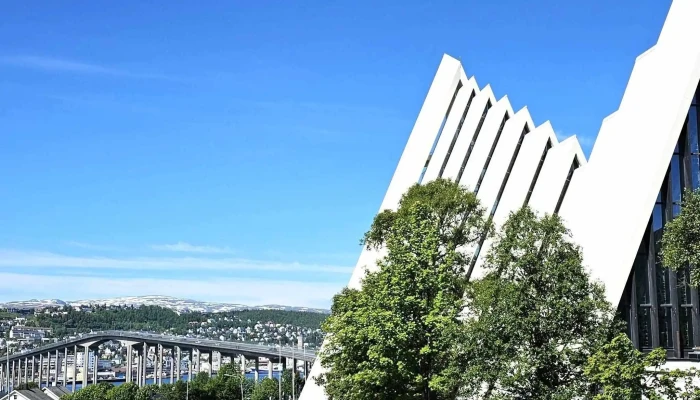 Ishavskatedralen -  Plassering - Tromsdalen