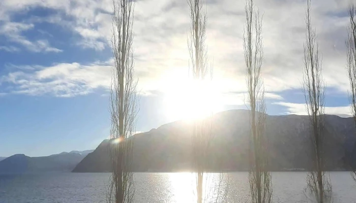 Kiwi Hermansverk -  Nær Meg - Leikanger