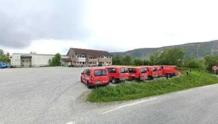 Lakselv Bussterminal -  Alle - Lakselv