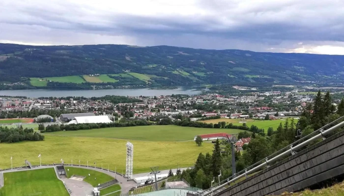 Lysgardsbakkene Ski Jumping Arena   Olympiaparken Anmeldelser - Lillehammer