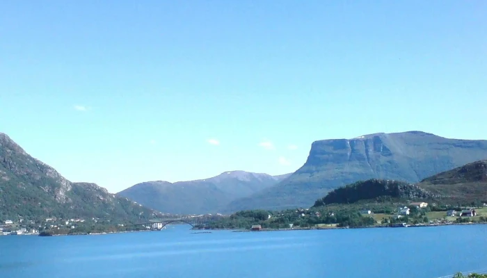 Midsund -  åpen Nå - Midsund
