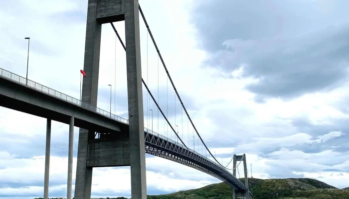 Naeroysundbrua Rørvik - Rørvik