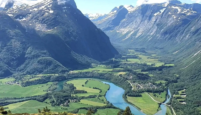 Nesaksla -  Katalog - Åndalsnes