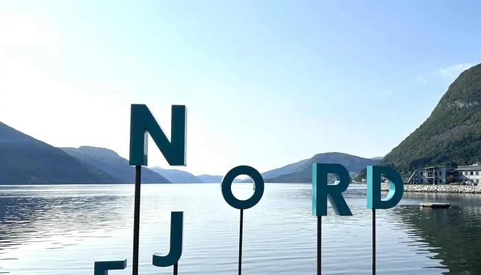 Nordfjordeid Viewpoint -  Adresse - Nordfjordeid