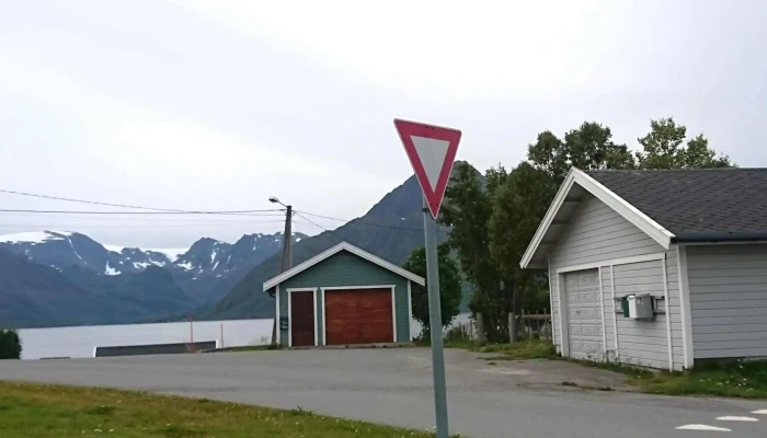Oksfjord Batteri Anmeldelser - Øksfjord