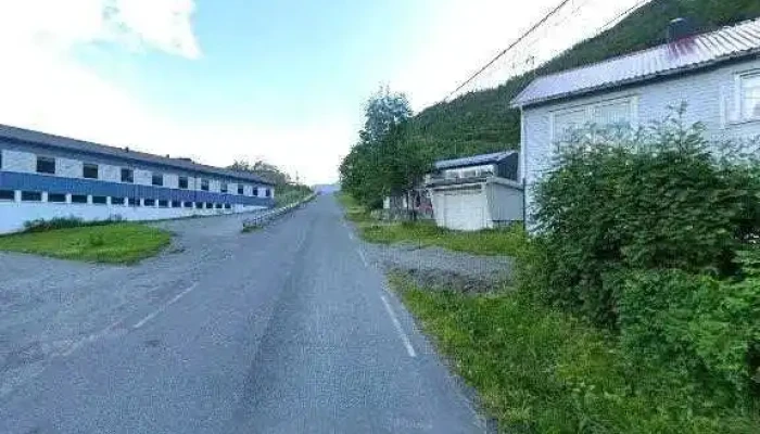 Oksfjordfjelletstuibmeharji Oksfjord Street View 360deg - Øksfjord