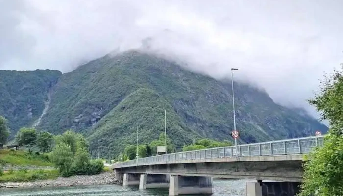 Raumabrua - Veblungsnes