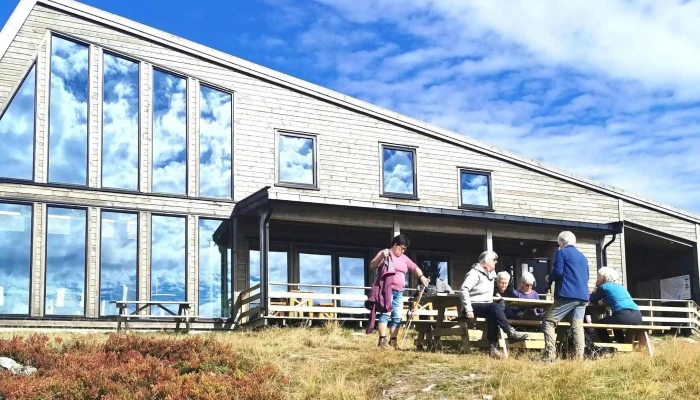 Rausteinshytta -  åpen Nå - Skreia