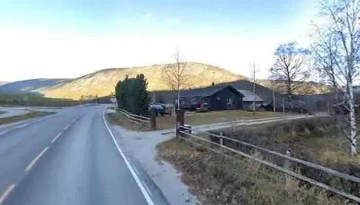 Riis Bilglass Lom -  Street View 360deg - Fossbergom