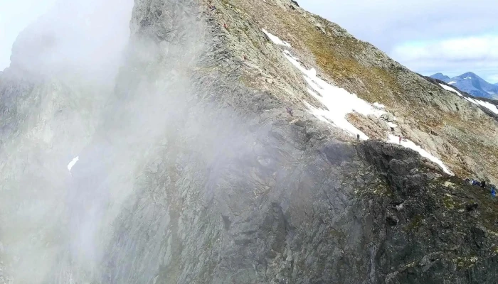 Romsdalseggen Ridge -  Instagram - Isfjorden