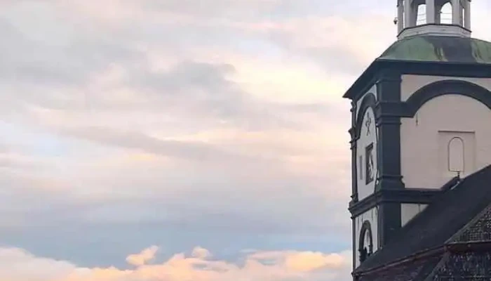 Roros Kirke Videoer - Røros