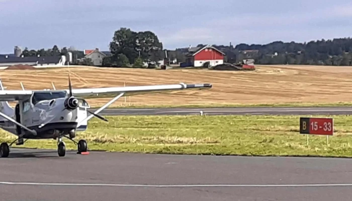 Skydive Viken -    Nimbus Fallskjermklubb Plassering - Rakkestad