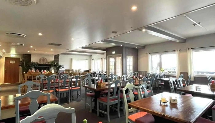 Skysskroa -    Fagernes Chens Beijing House Atmosfaere - Fagernes