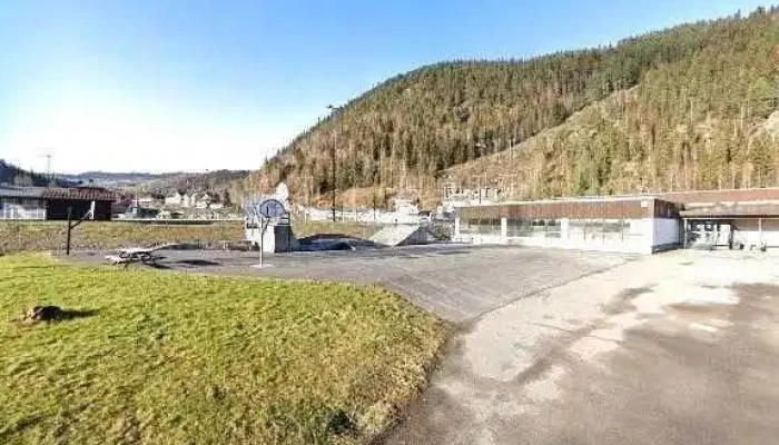 Sor Aurdal Ungdomsskole Street View 360deg - Bagn