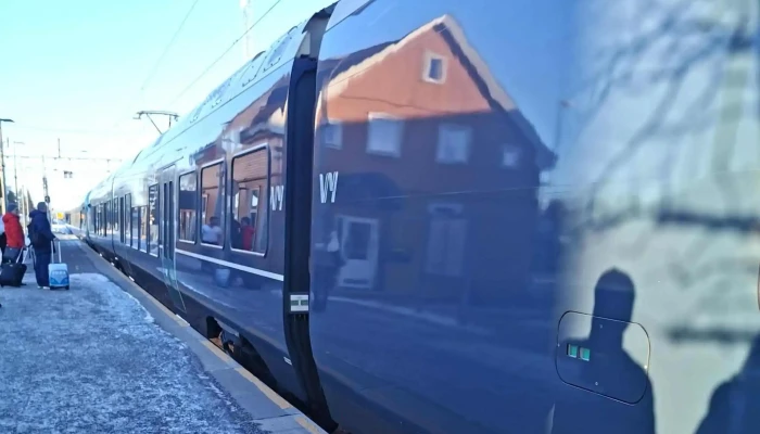 Stange Stasjon -  Busselskap - Stange