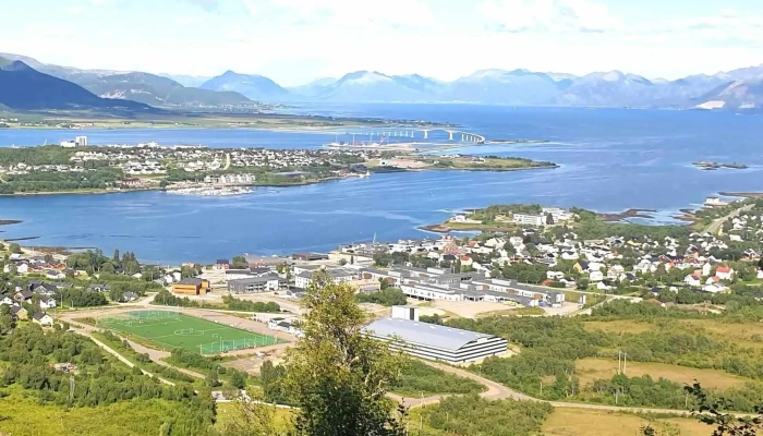 Storheia -  Kommentarer - Stokmarknes
