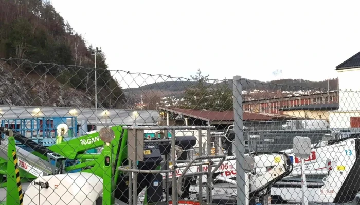 Telemark Byggutleie Tbu -    Lift Stillas Og Byggeplass åpen Nå - Notodden