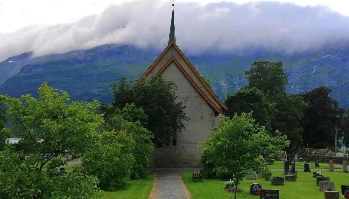 Ullensvang Kyrkjelege Fellesrad Katalog - Lofthus