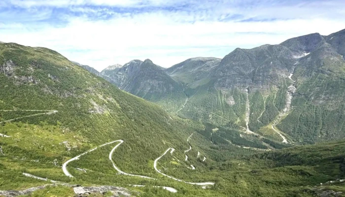 Utsikten Gaularfjellet -  Rabatter - Balestrand