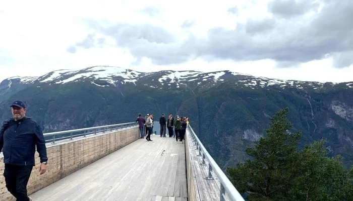 Utsiktspunkt -    Stegastein Kommentarer - Aurland